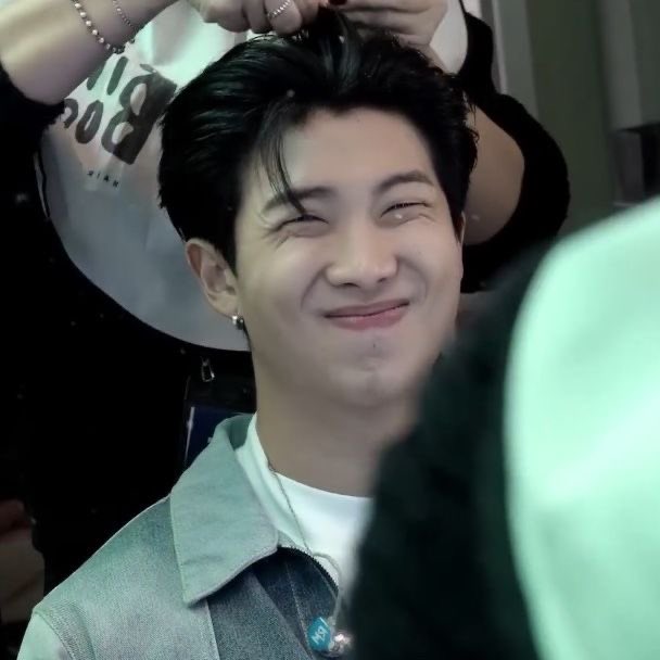 hourlyhyungline's tweet photo. rm of the day https://t.co/SqVM8O3bjB
