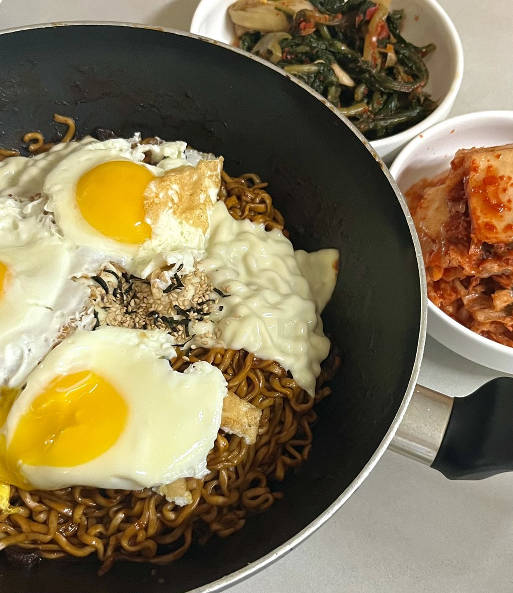 dddugi0719's tweet image. 불닭게티 구다사이~종강 구다사이~