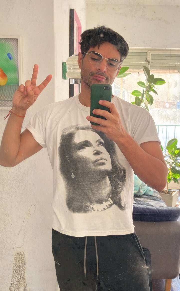 nclsbrrz tweet media