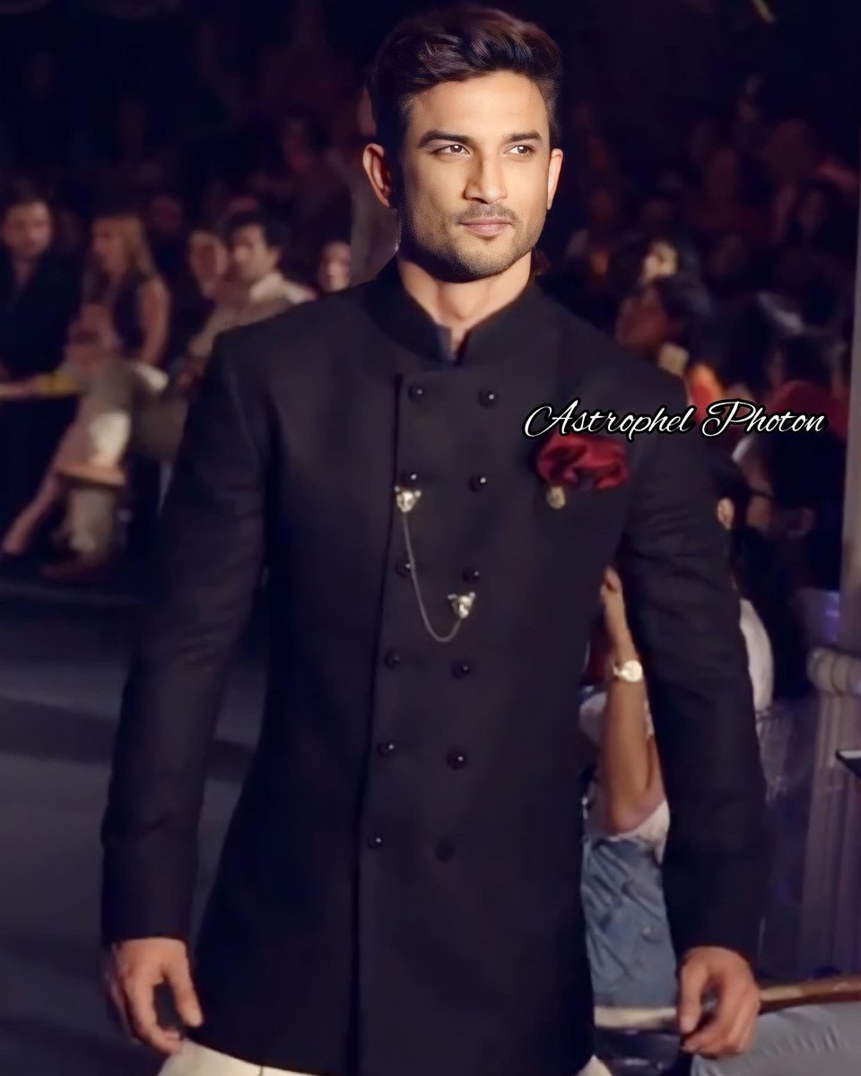 Sushant A Natural Style Icon because he exuded a style of his own instead of copying anyone.
His matchless personality , his golden heart , his charming face &amp; twinkling eyes makes his style a unique one.
Truly #SushantSinghRajput𓃵 forever.