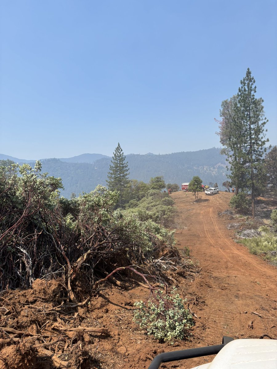 CAL FIRE Shasta-Trinity Unit/Shasta County FD tweet media