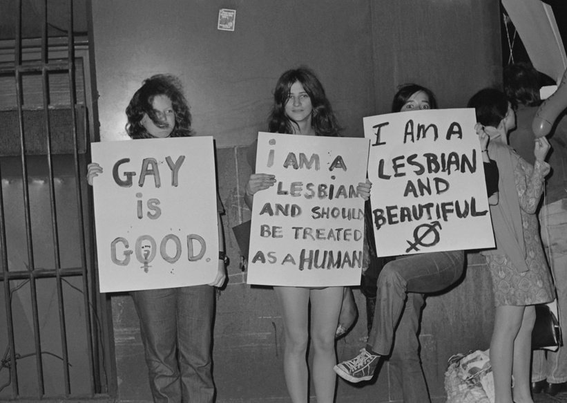 haroldiamonds's tweet photo. "we began to call ourselves lesbians
we began to say lesbian organizations we began to say lesbian magazine or lesbian journal"
"and we believed that if we could create our own culture, that that was something that the patriarchy could never take away from us"
π§‘π€π©· #pridefx π³οΈβπ https://t.co/L4UlqOwsId