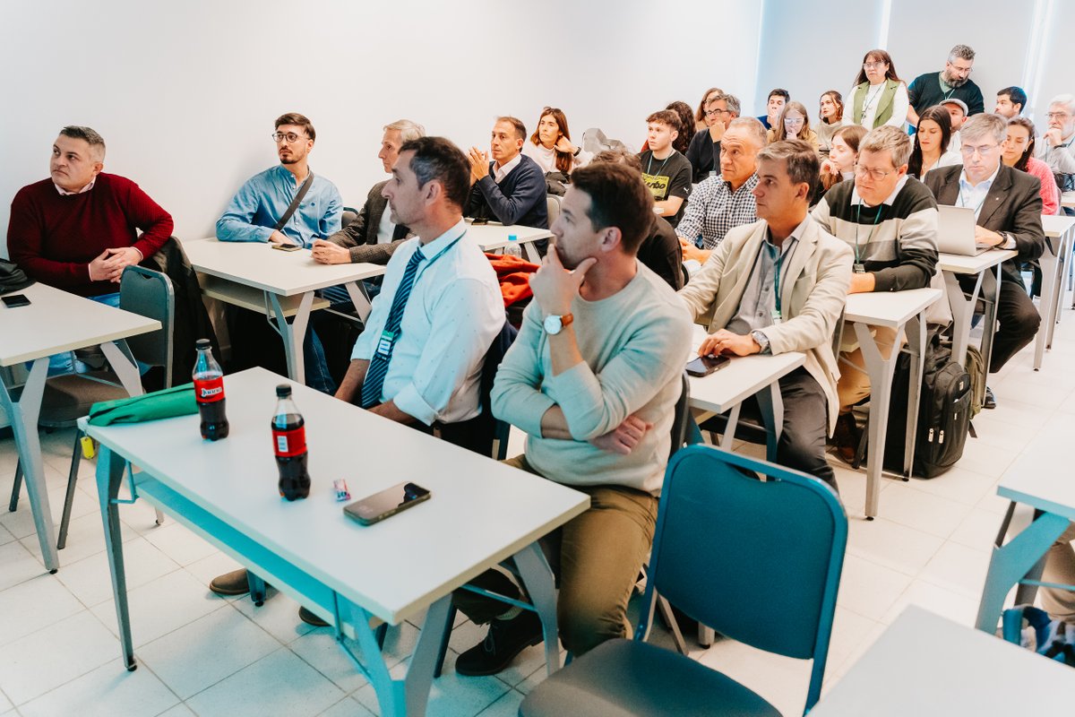 Desde <a href="/gobdecordoba/">Gobierno de Córdoba</a>  impulsamos el diálogo público-privado para proteger pymes y sectores productivos frente a amenazas digitales. Además, organizamos el taller “Experiencias e iniciativas en Ciberseguridad provincial” para definir líneas de trabajo concretas.