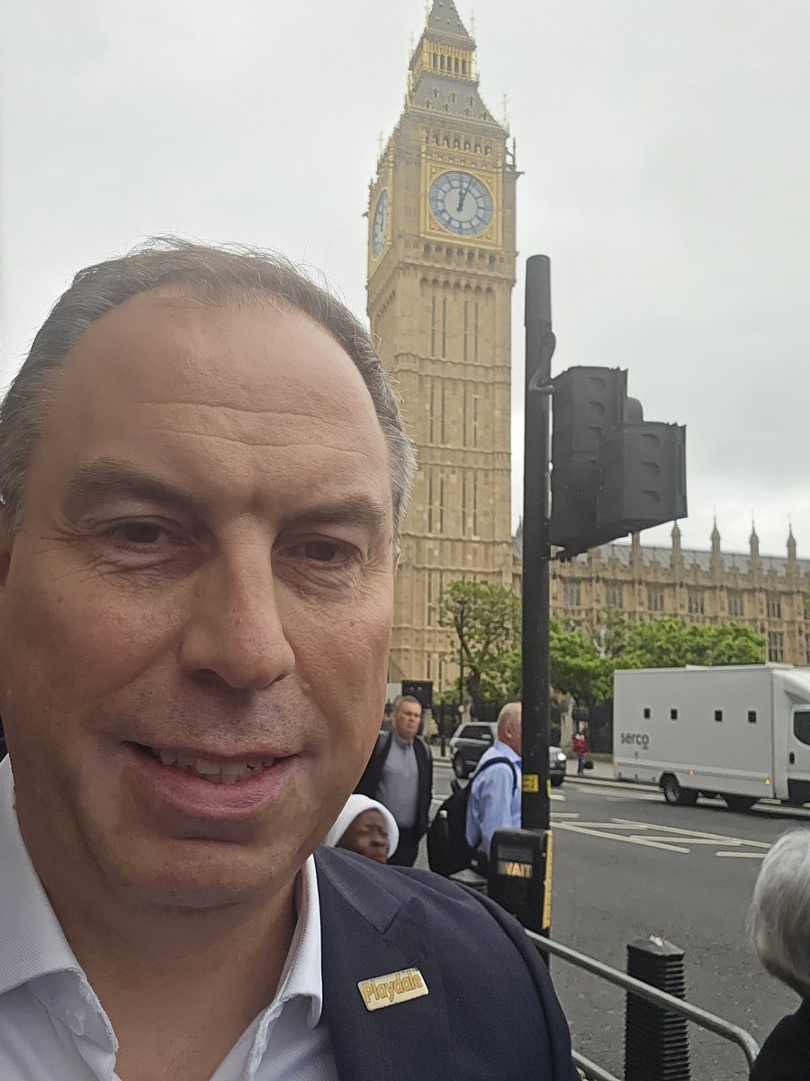 Barry Leahey MBE (@barryleahey) on Twitter photo Fascinating to be in the <a href="/HouseofCommons/">UK House of Commons</a> on the day of the #SpendingReview! Labour's investment in deprived areas & schools echoed the evidence I was hearing at the launch of the #EverythingtoPlayFor report highlighting the vital need for Children's Play. Thrilled <a href="/Playdale/">Playdale Playgrounds</a> Fascinating to be in the <a href="/HouseofCommons/">UK House of Commons</a> on the day of the #SpendingReview! Labour's investment in deprived areas & schools echoed the evidence I was hearing at the launch of the #EverythingtoPlayFor report highlighting the vital need for Children's Play. Thrilled <a href="/Playdale/">Playdale Playgrounds</a>