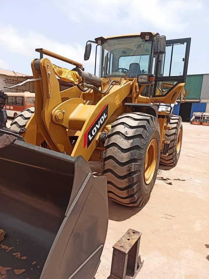BAC under Chairman Yankuba Darboe receives 2 new bulldozers &amp; a shovel—part of a D101M fleet, 100% taxpayer-funded. More trucks &amp; bins arrive next month. No loans, no donors, just results. 

Good governance works. Leadership matters.