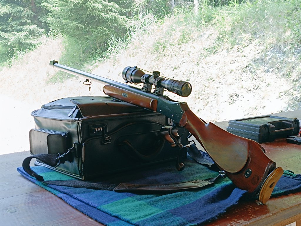 Got to try this beautiful heavy barrel Swiss Martini in GP11 today. Extremely accurate, soft shooting and with one of the most amazing set trigger I've ever had the pleasure to try. Sadly the owner doesn't want to sell the rifle 😞