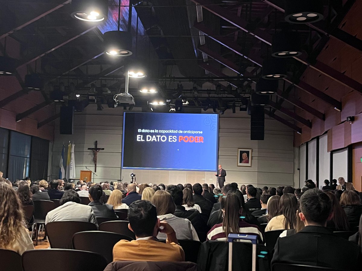 jillroxel24 (@jillroxel24) on Twitter photo Cuanto nivel de <a href="/martin_buzziok/">Martín Buzzi</a> con su conferencia: "El uso del dato, para la construcción de poder real". En #CongresoBA
"Con los datos predictivos no solo se predice, también se extrae información de las vacantes del posicionamiento entre mi adversario y el mio" Cuanto nivel de <a href="/martin_buzziok/">Martín Buzzi</a> con su conferencia: "El uso del dato, para la construcción de poder real". En #CongresoBA
"Con los datos predictivos no solo se predice, también se extrae información de las vacantes del posicionamiento entre mi adversario y el mio"