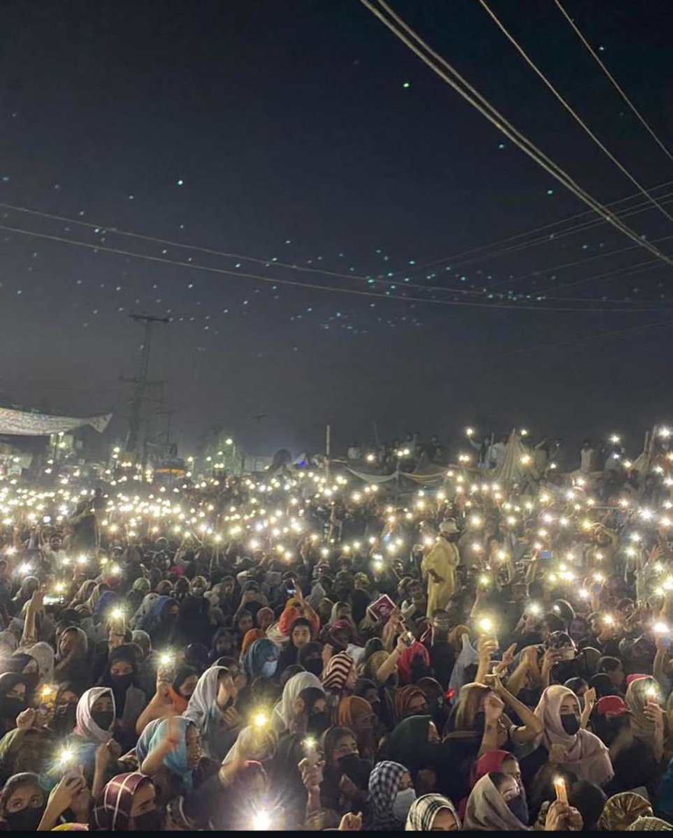 جب تمھارا دشمن اندھادھند گالم گلوچ پہ اتر آتا ہے اور عجیب و غریب حرکتیں شروع کرتا ہے تو جان جاؤ کہ تم نے بڑی حد تک اپنا مقصد حاصل کر لیا ہے، تم کامیاب ہو چکے ہو، تم دشمن کے سامنے بہت ہی طاقتور بن چکے ہو۔
3 ماہ تک لاپتہ کرنے کا قانون انوکھا نہیں بلوچستان میں پہلے ہی بلوچوں کو 20