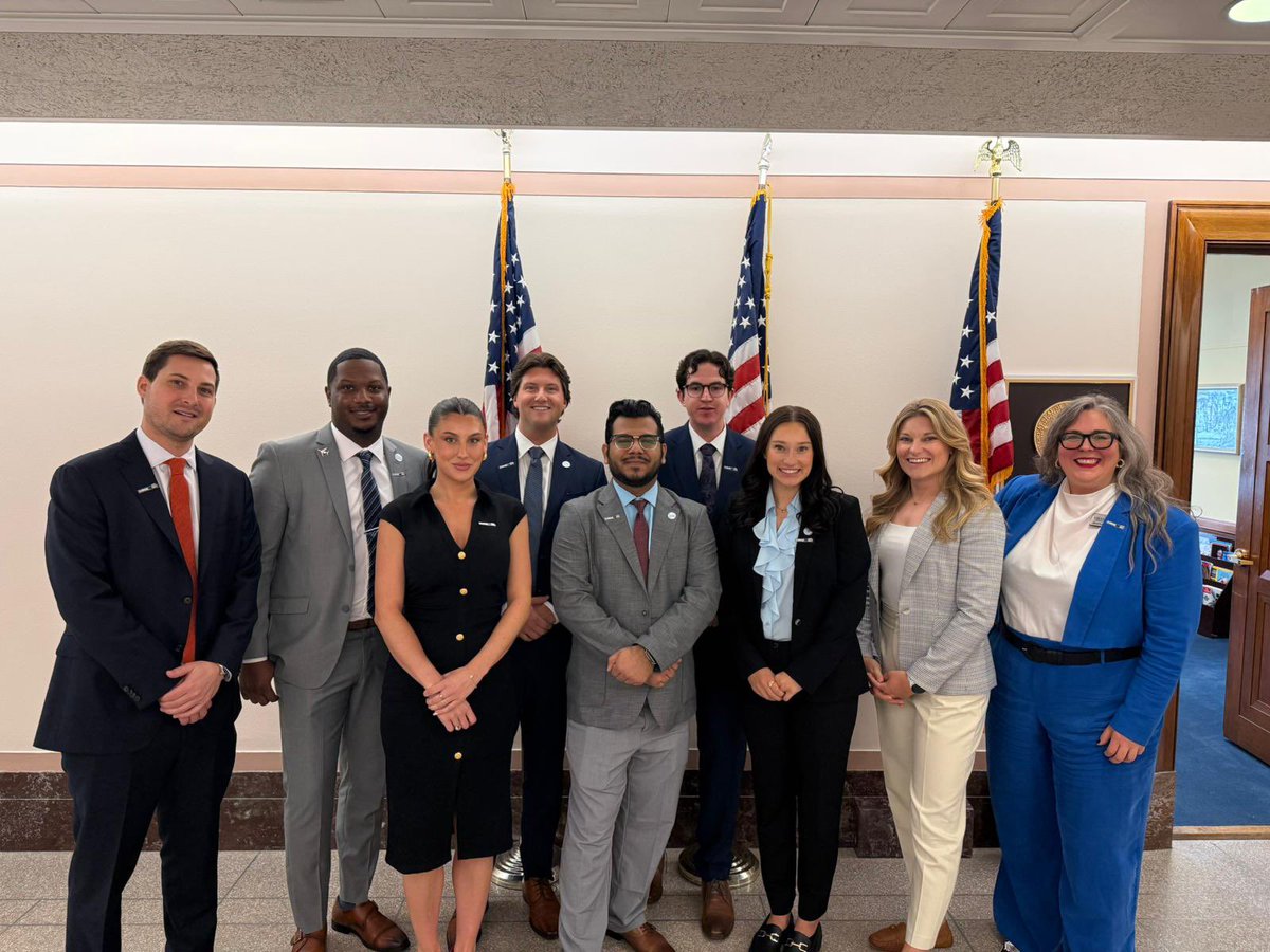 NBAA's tweet image. It’s been an incredible morning on the Hill! YoPros are out in full force, advocating for business aviation and meeting with Senate and Congressional leaders to champion the industry’s future. #nbaayopro #bizav