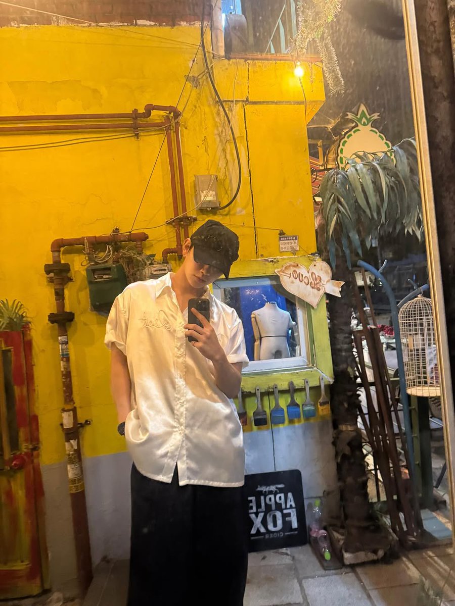 after 2 years 🥰 we got a new joshua mirror selca