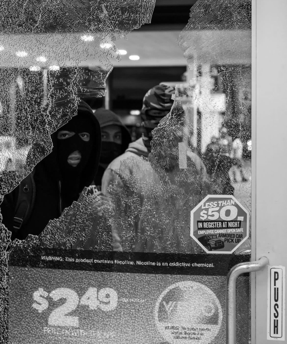 unityoffields's tweet photo. The first Intifada, the student Intifada, the LA Intifada. 

The international accumulation of anti-colonial resistance. 

See you in the streets. https://t.co/XuHtW0kNHj