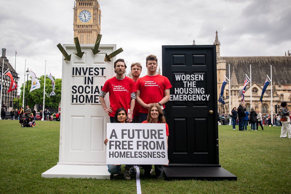 In today’s spending review <a href="/RachelReevesMP/">Rachel Reeves</a> confirmed the Govt will invest £39 billion in social &amp; affordable homes over the next decade.
This is hugely welcome and could mean the start of a massive shift in how our society tackles homelessness.