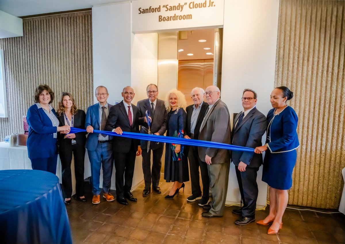 uconnhealth's tweet image. UConn Health celebrated the legacy of retired Board of Directors Chair Sanford "Sandy" Cloud Jr. with the dedication of a Board Room. During Sandy Cloud's 19 years on the Board, UConn Health experienced unprecedented growth. His commitment to the organization remains evident.
