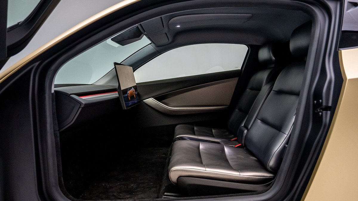 Self-driving cars have been sci-fi icons for decades—think Sleeper (1973) &amp; Total Recall (1990). So it's fitting Tesla unveiled the Cybercab at WB Studios last fall. We had it in our lobby for a month!
Learn more: bit.ly/45C5E3L