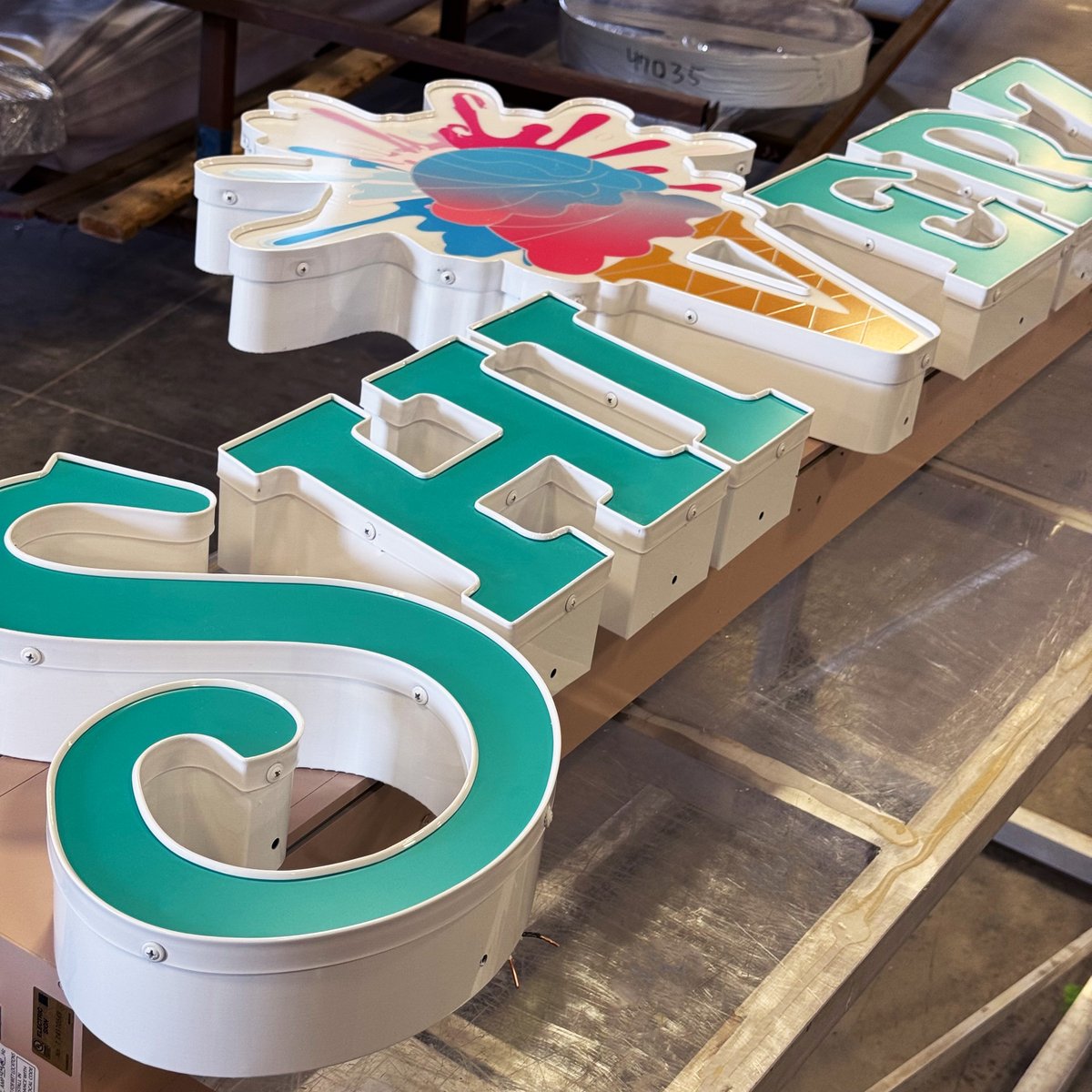 SignFabInc's tweet image. We understand what matters most to #signprofessionals—reliability, consistency, and quality.
From small #localbusinesses to #nationalchains, our solutions scale with your needs.

🔗 signfab.com

#channelletters #csm #encompassmore #signs #signage #retailbusinesses