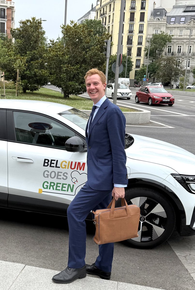 Hola 👋 ! Just back from a super productive 🇧🇪🤝🇪🇸 visit to Madrid. Great talks with my Spanish counterparts on everything EU 🇪🇺, from compet &amp; energy interconnectors to Ukraine, defense, sanctions, migration and the next EU budget. Lots of common ground, and sunshine ☀️ too.