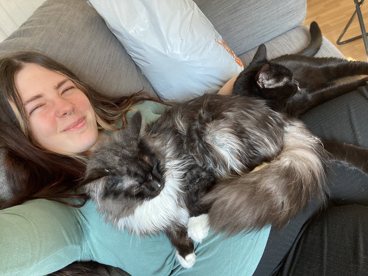 Coming home to the boys. 🥰