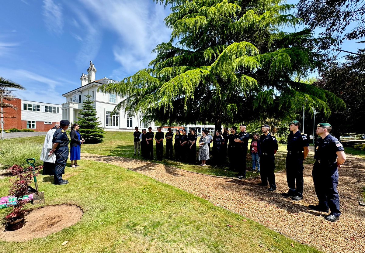 CdreAHofman's tweet image. A tree was planted in an emotional ceremony at the Institute of Naval Medicine supported by Doctors in Distress, as part of their Memorial Tree Campaign to commemorate healthcare workers who have died by suicide and as a reminder of the importance of health and well-being.