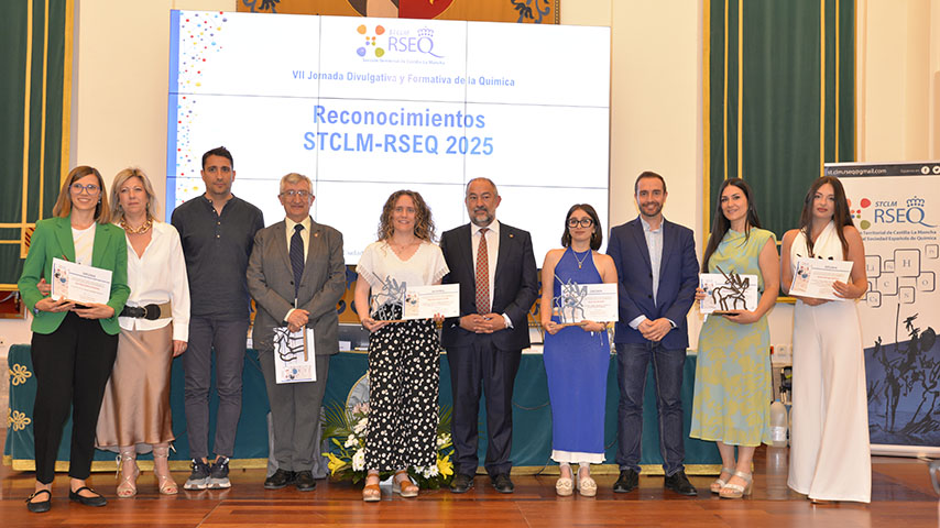 Los químicos de Castilla-La Mancha reconocen al catedrático de la UCLM Antonio de la Hoz con el Premio a la Trayectoria Científica.
uclm.es/es/noticias/no…