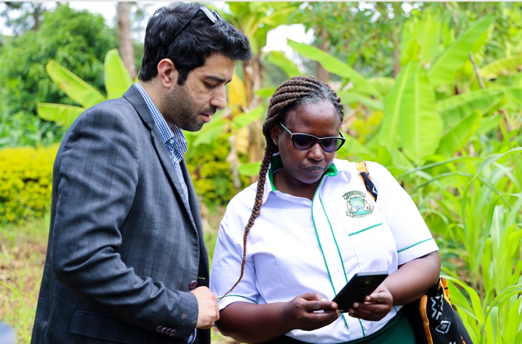 PlantAfrican's tweet photo. Transforming Farming with AI!
APNI, in partnership with @OCPNutricrops, hosted a successful #AgriAI Field Day in Embu County, bringing together farmers, researchers, extension officers, and other stakeholders to explore how artificial intelligence can transform smallholder farming.
Participants got hands-on with the Agri-AI mobile app, which uses smartphone images to detect crop nutrient deficiencies and pests. During live field demos, farmers scanned real crop leaves, successfully identifying issues like fall armyworm and phosphorus deficiency —and received instant, practical advice.
#AgriAI #SmartAgriculture #DigitalFarming #SoilHealth #FarmTech #SmallholderSolutions #AgInnovation #EmbuCounty