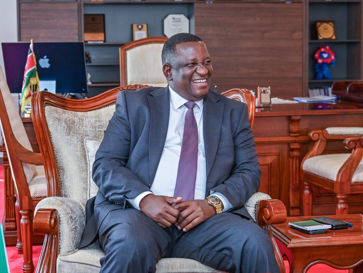NYOTA_Kenya's tweet photo. Today @Waziri_Mvurya held discussion with @DrOparanya where they deliberated on the status of the project. The business support component applications are being screened where successful applicants will be notified by SMS. Recognition of Prior learning will rolling out soon. https://t.co/LFD5BxOiqB