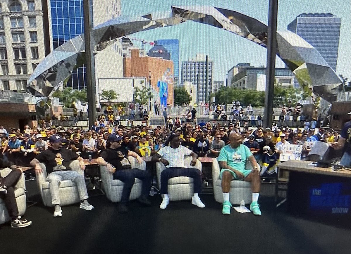 Thanks again to ⁦<a href="/PatMcAfeeShow/">Pat McAfee</a>⁩ to allowing my mom ⁦<a href="/EvaMozesKor/">Eva Mozes Kor</a>⁩ to watch your show today from 12 Noon to 2 PM .. Go  ⁦<a href="/Pacers/">Indiana Pacers</a>⁩ #Yes’Cers