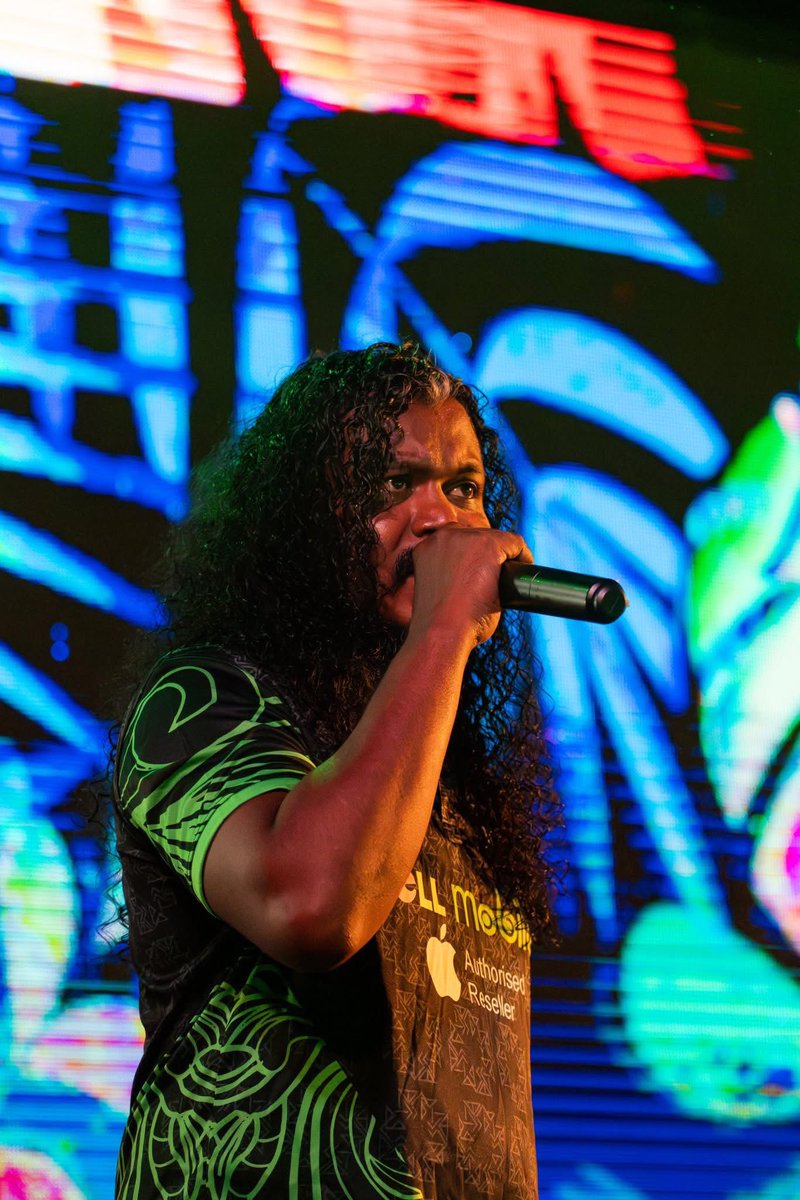 HabeysBoduberu's tweet photo. Snaps from our #Eid25 #HabeysTour 1st Day. Stage show performance atK.Guraidhoo.
Thank you for the love and support 🙏🏻 📷 Aari
#Habeys #HabeysBoduberu #Eid25 https://t.co/aB0mORnZsd