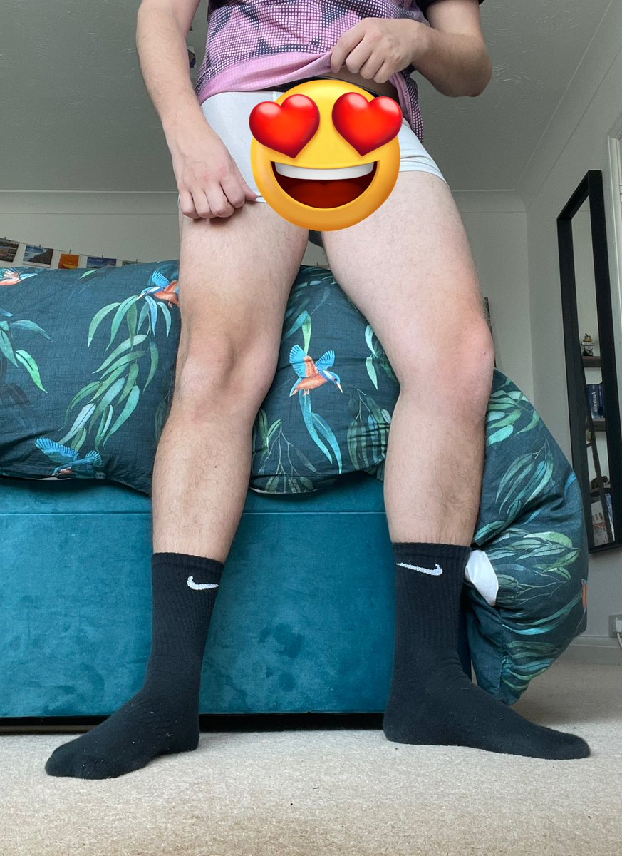 Norfolk_Master's tweet photo. Think about my legs wrapped around your next whilst you send to me 🥵👅 https://t.co/YH3QnnJidj