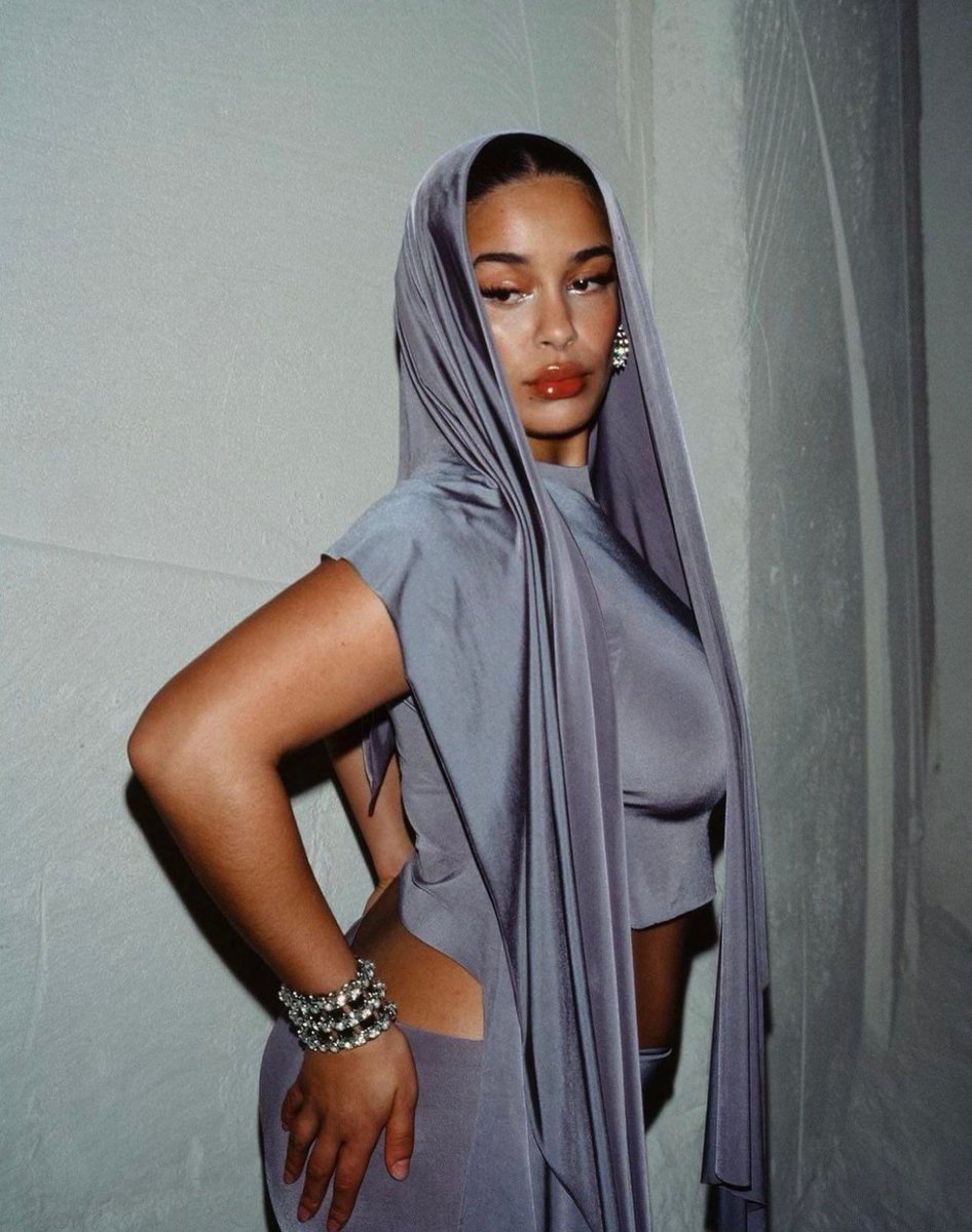 JustFreshKicks's tweet photo. Happy 27th Birthday to Jorja Smith 🥳🎂 https://t.co/UkLw2naD8O