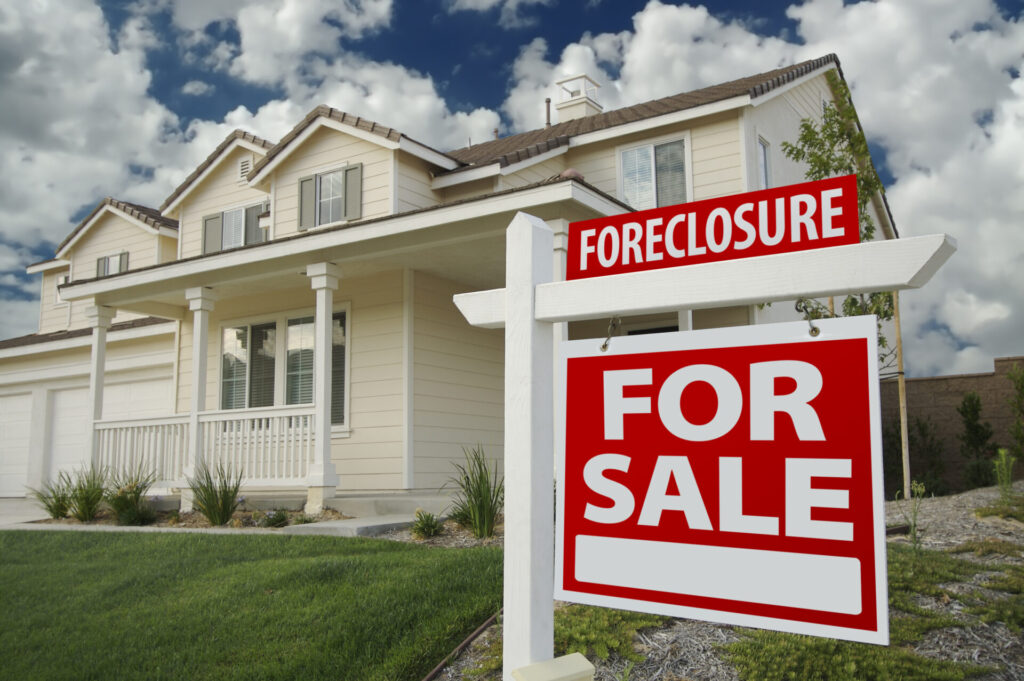 Foreclosures are still inching up from historic lows brought on by pandemic moratoriums, but May brought a little relief. bit.ly/3FBjTeN