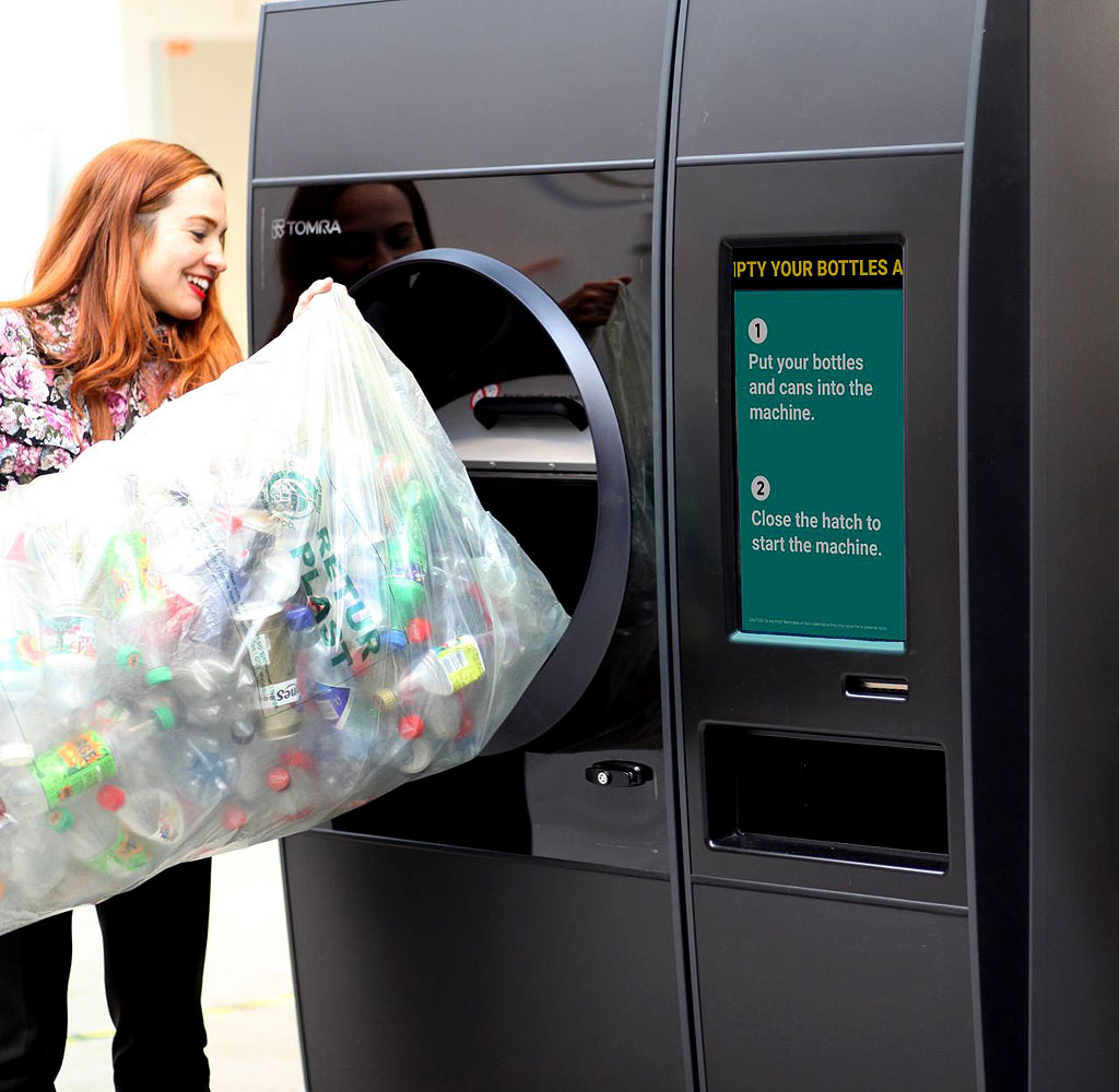 mr_misteraktie's tweet image. Tomra hyr nu ut maskiner som dom säger är nästa fria från städ vilket är fel. Man bör ha så mycke städning att matbutiken kan hålla sin standard mot livsmedelsverket att det inte är fullt av flugor osv. Vill du ha din matkasse packad i pantrummet?
#Latour #tomra