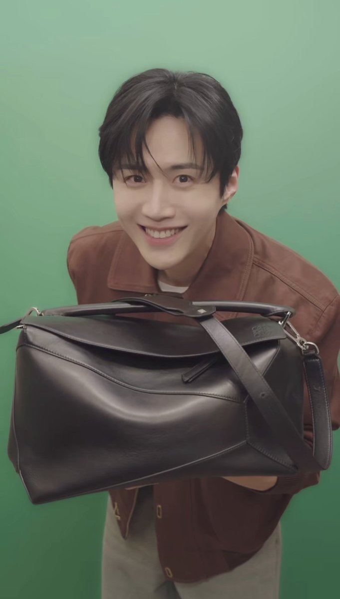 orange_saran's tweet photo. #로에베 #LOEWE #PINPAGE
https://t.co/6OkvbqDjtZ
可愛い(>ᴗ<๑)
#김선호 #KimSeonHo
#キムソノ #キムソンホ https://t.co/MjNeREPZBV