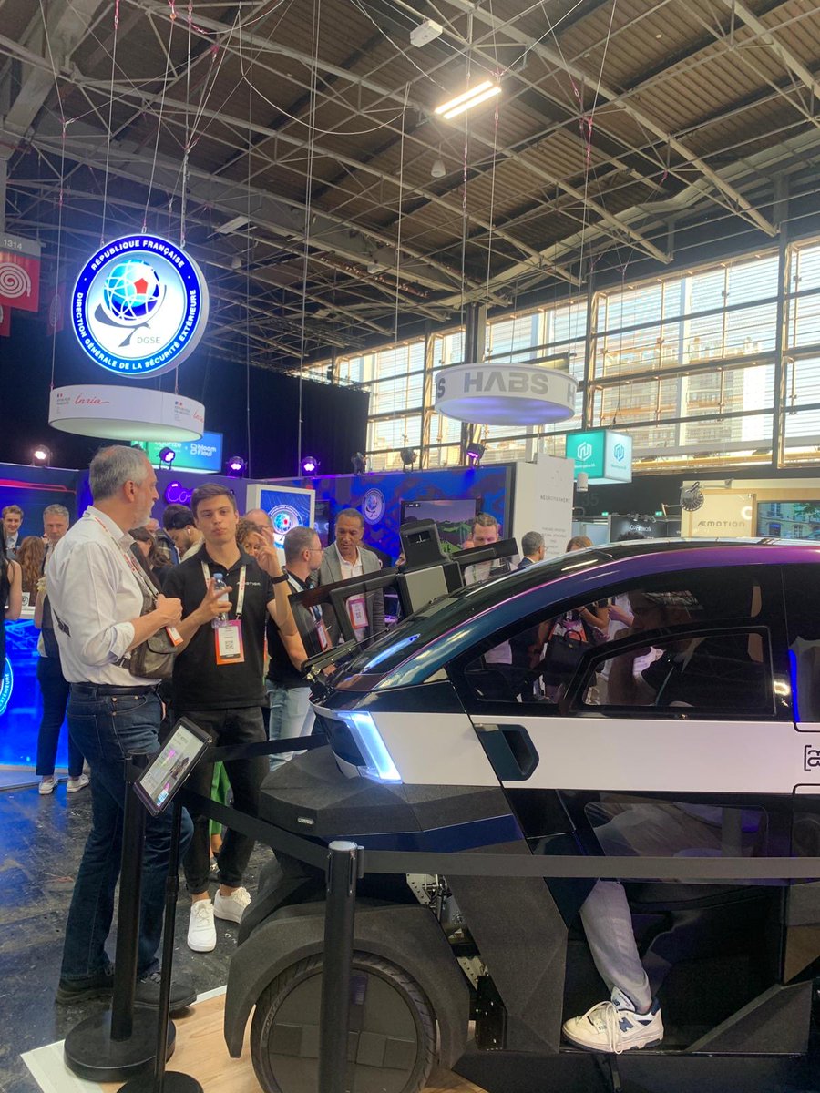 Top départ pour #VivaTech2025 🔥

L’équipe Oxygen est fière d’accompagner ÆMOTION sur ce grand rendez-vous dédié aux technologies émergentes et aux startups.

RDV sur VivaTech (Hall 1-J10) pour découvrir ce bijou de technologie ⚡

 #OxygenRP #Innovation #Startup #Mobilité