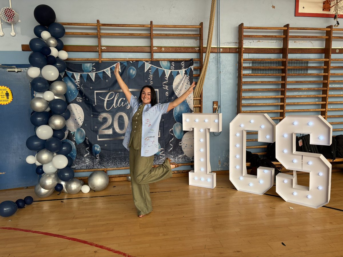 Miss Slye tweet media