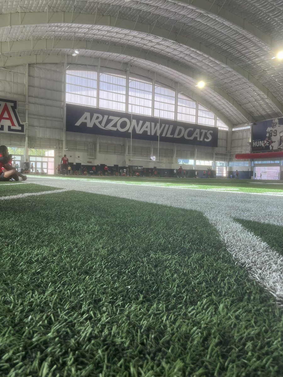 Sisco2x__'s tweet image. Had a amazing day competing at @ArizonaFBall won 5/6 reps during 1on1s and had a great time with these coaches. I have no videos I drove up myself. More to come !! @LCHSFOOTBALL @CoachBobbyWade @PrepRedzoneNM @nmprepcosports @Prep1USA @renetorres05