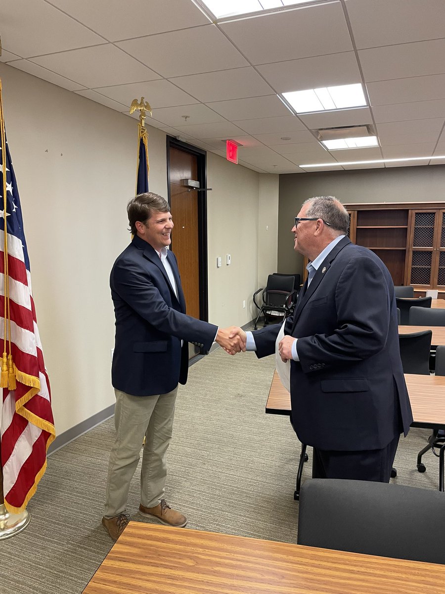 RD_Mississippi (@rd_mississippi) on Twitter photo We’ve got a great team in Mississippi, and we’re excited to add another! Join us in welcoming Adam Grubbs, who was recently sworn in as Deputy State Director for <a href="/RD_Mississippi/">RD_Mississippi</a>. We’ve got a great team in Mississippi, and we’re excited to add another! Join us in welcoming Adam Grubbs, who was recently sworn in as Deputy State Director for <a href="/RD_Mississippi/">RD_Mississippi</a>.