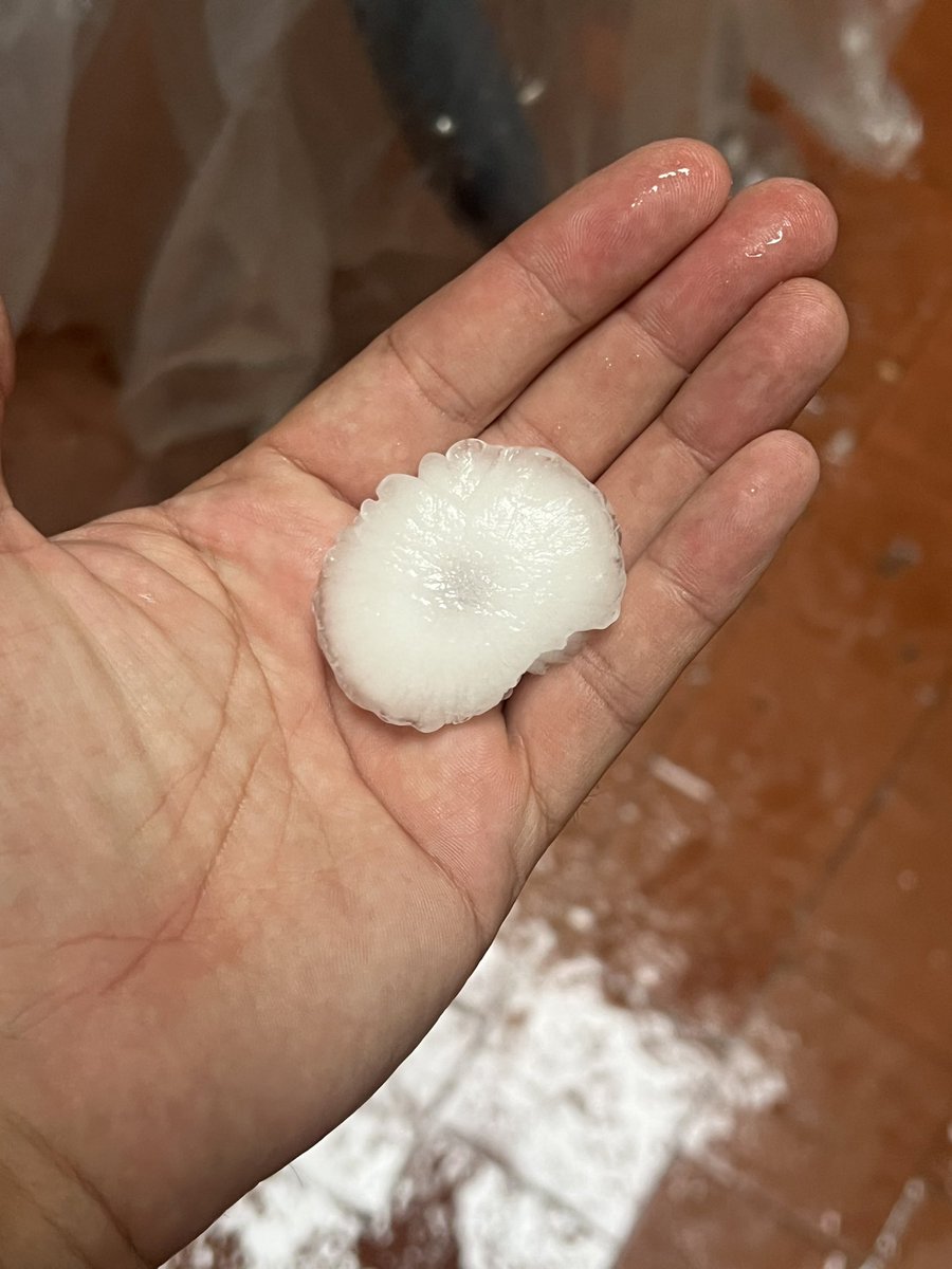 josemanuelcg's tweet photo. Lo del granizo de Madrid… https://t.co/SP1Ie5y4EX