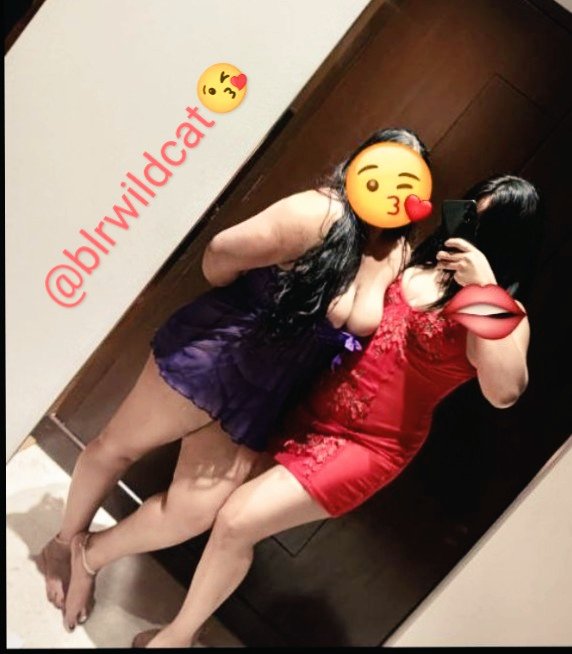 blrwildcat's tweet photo. Two is trouble 😜😘🫦🍑 https://t.co/lUYcZn9gst