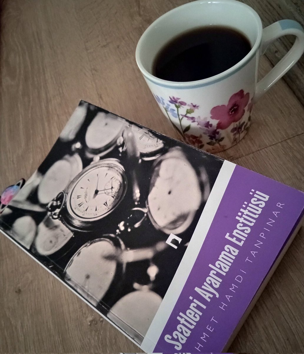 En iyisi düşünmemekti. Kaçmaktı. Kendi içime kaçmak. Fakat bir içim var mıydı? Hatta ben var mıydım? Ben dediğim şey bir yığın ihtiyaç, azap ve korku idi.