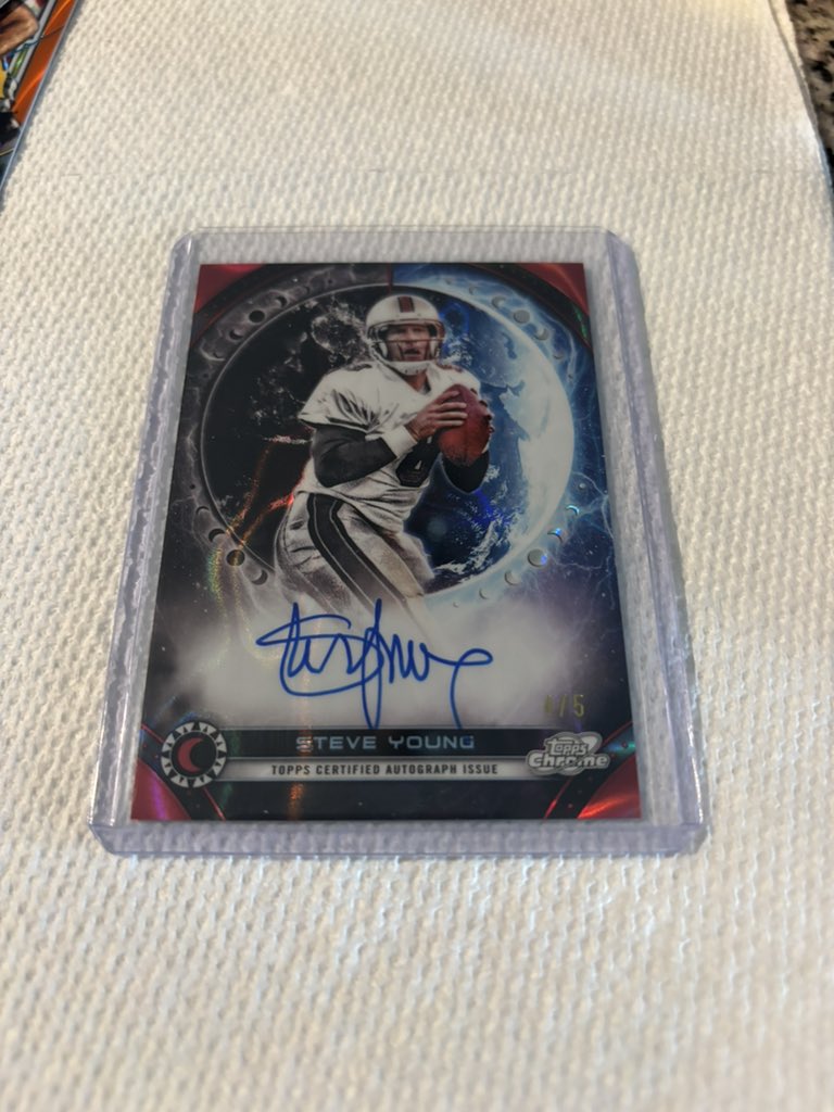 PullEmSports's tweet image. Selling Selling Selling! 🔥

Comment or DM for Pricing! 

#PullEmSports