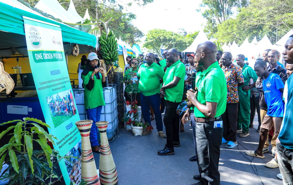 Nyanza District (@nyanzadistrict) on Twitter photo Mu Karere ka Nyanza hatangiye imurikabikorwa ry’abafatanyabikorwa mu iterambere (JADF Open Day) rizamara iminsi 3. Ryafunguwe ku mugaragaro n’Umuyobozi w’Akarere <a href="/P_Kajyambere/">Kajyambere Patrick</a> ari kumwe na Komite Nyobozi y’Akarere, Komite ya JADF, abikorera n’abaturage. #JADF #Nyanza Mu Karere ka Nyanza hatangiye imurikabikorwa ry’abafatanyabikorwa mu iterambere (JADF Open Day) rizamara iminsi 3. Ryafunguwe ku mugaragaro n’Umuyobozi w’Akarere <a href="/P_Kajyambere/">Kajyambere Patrick</a> ari kumwe na Komite Nyobozi y’Akarere, Komite ya JADF, abikorera n’abaturage. #JADF #Nyanza