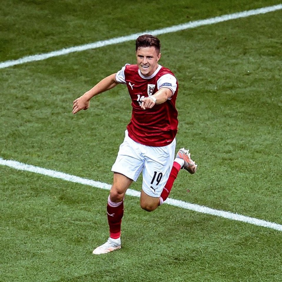 Diğer çıkan isimlerden ziyade sistemimize en çok uyan ofansif orta saha Christoph Baumgartner (25) o bölgeye ilk tercih etmemiz gereken oyuncu bence..