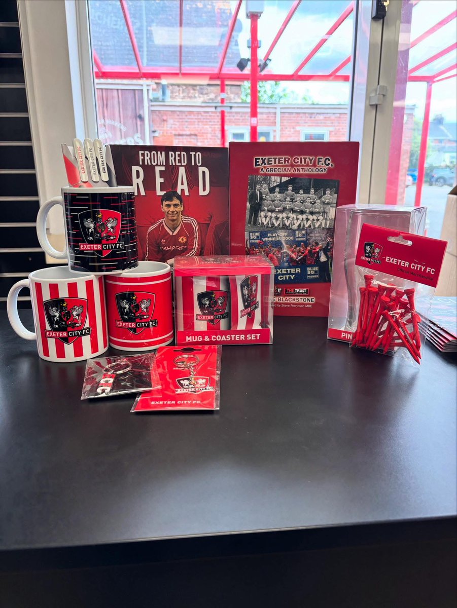 Looking for the perfect Father’s Day gift for a Grecian?

Check out the shop website with plenty of gifts to choose from - all available online and in store! 🎁 

We are open Monday - Friday 9:30am - 4:30pm and Saturdays 9:30am - 4pm

🔗 ➡️ shop.exetercityfc.com/collections/fo… 

#ECFC