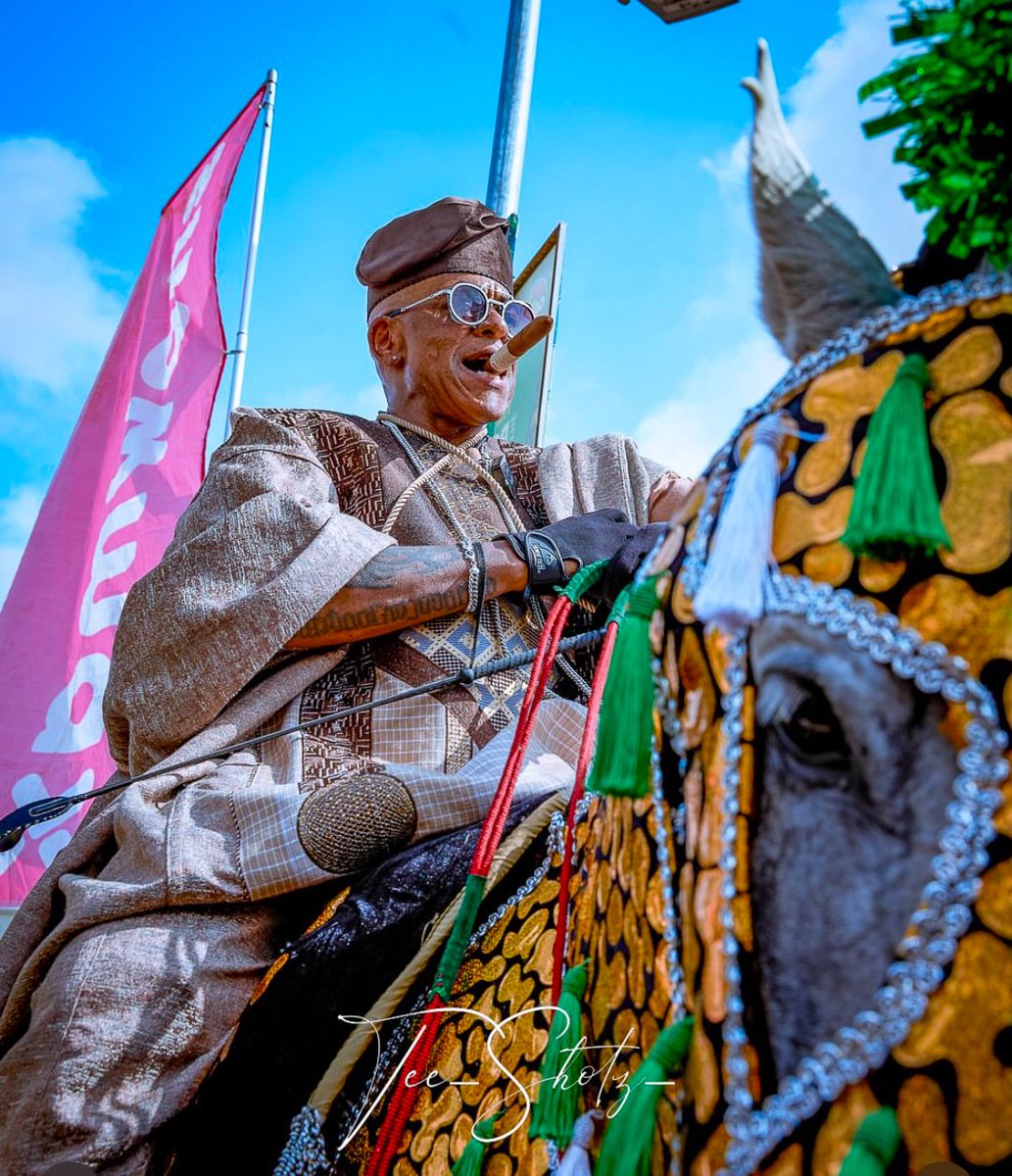 FarooqOreagba's tweet image. Rode in like a don, puffing on big smoke.. #purocigars #OjudeOba2025 #Rhobesofficial
