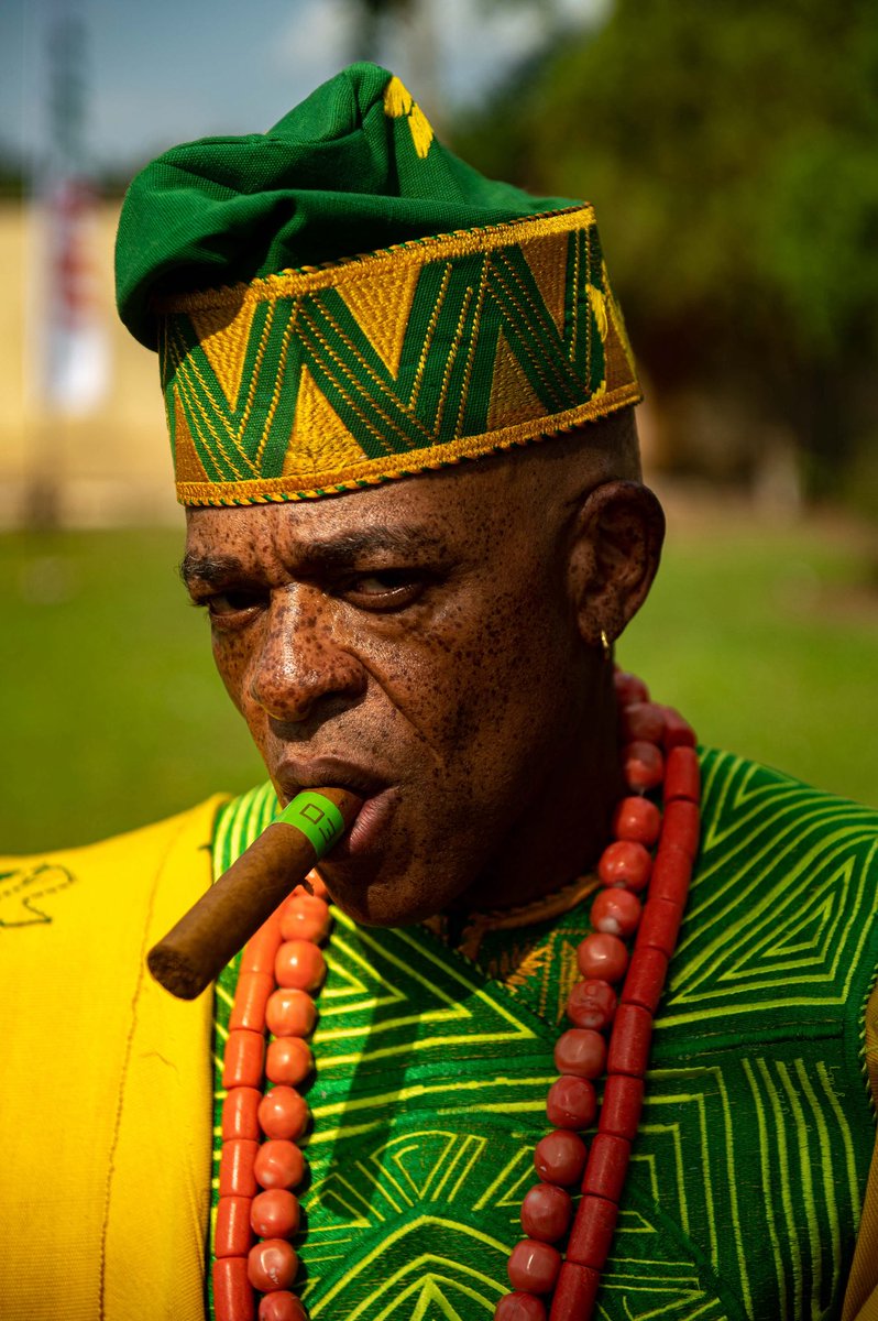 FarooqOreagba's tweet image. Rode in like a don, puffing on big smoke.. #purocigars #OjudeOba2025 #Rhobesofficial