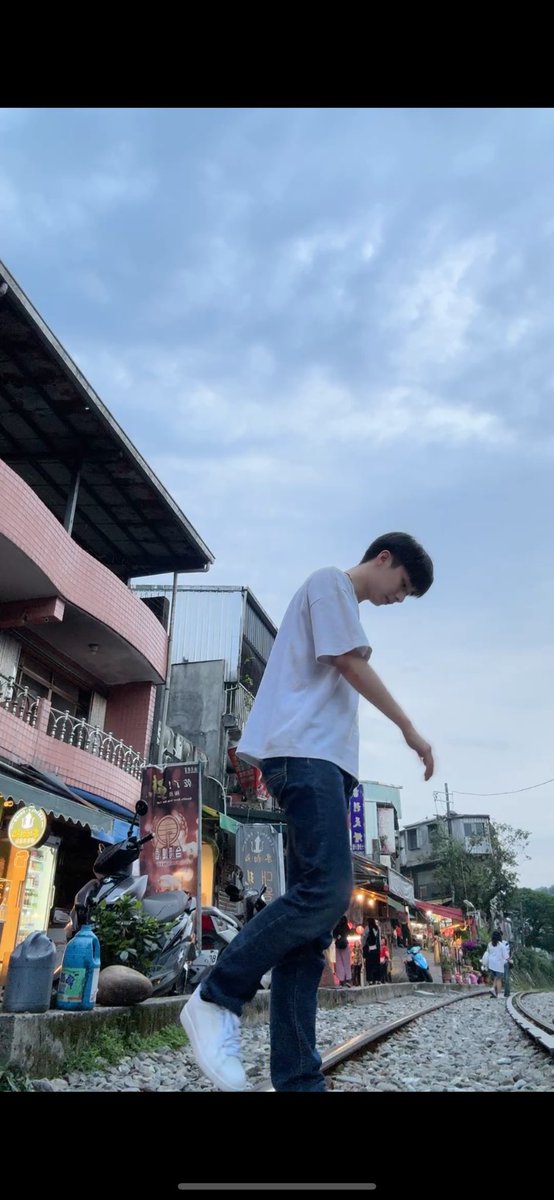 be-myself tweet media