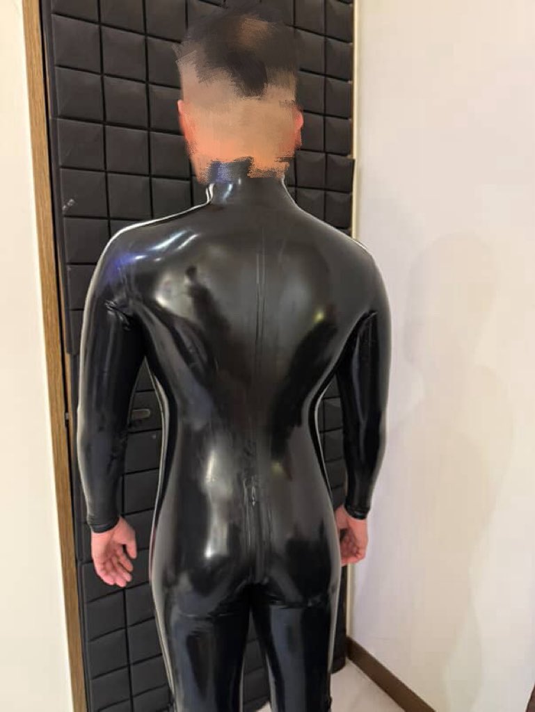 K33767595's tweet photo. 原來我也有膠裸的基因
感謝伊恩前輩的開發
下課謝謝⋯ https://t.co/SBwCxUcqJp