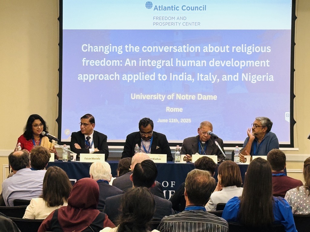 ACFPCenter's tweet photo. Second panel brought the conversation on Religious Freedom and Integral Human Development in India 🇮🇳

Featured speakers include:
🔹Chair: @Rajeev_Bhargava, Director, Parekh Institute of Indian Thought, Centre For The Study of Developing Societies (@csdsdelhi)
🔹Rebecca Supriya Samuel Shah, Co-Director, Program for Indo-American Understanding and Friendship, @UofDallas
🔹@rammadhav_, President, @indfoundation 
🔹@ProfFMustafa, Vice-Chancellor, @cnlu_official
🔹Archbishop Felix Machado, Bishop Emeritus of Vasai, Roman Catholic Diocese of Vasai, India

Read the report ➡️ https://t.co/6cxdWtrbts