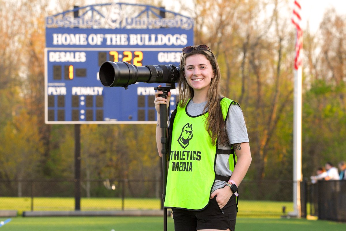 DeSales Athletics (@dsubulldogs) on Twitter photo Check out the <a href="/DeSales/">DeSales University</a> feature on DSUSN senior/graduate, Stephanie Graffin and her time on the sidelines as part of our student work study staff!
desales.edu/news/2025/06/c… Check out the <a href="/DeSales/">DeSales University</a> feature on DSUSN senior/graduate, Stephanie Graffin and her time on the sidelines as part of our student work study staff!
desales.edu/news/2025/06/c…
