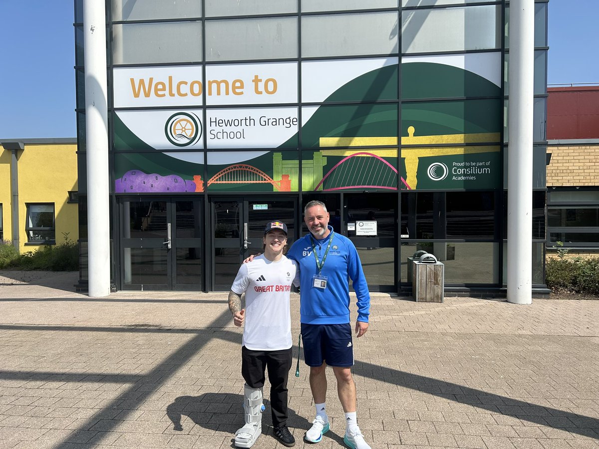 “He’s one of our own…” 🎶 

BMX Freestyle star Kieran Reilly came back to <a href="/heworthgrange/">Heworth Grange</a> today 😊 

Now a World Champion &amp; Olympic Silver Medalist- he shared his experiences in an inspiring assembly. 

A superb role model for all youngsters in the NE10. 🚲 

<a href="/BritishCycling/">British Cycling</a>